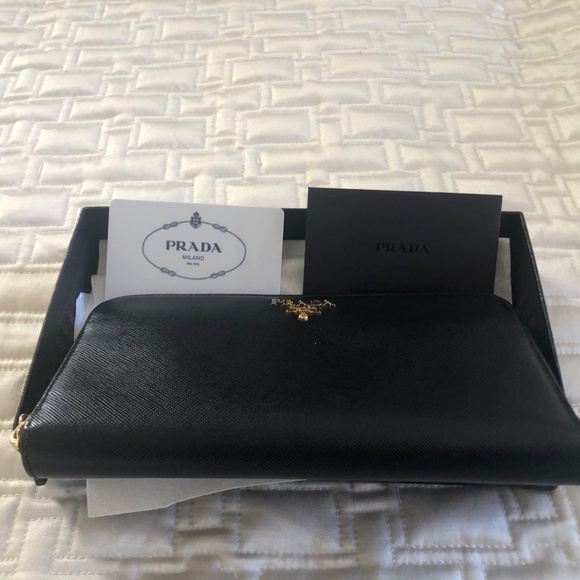 PRADA WALLET - Picture 6 of 6